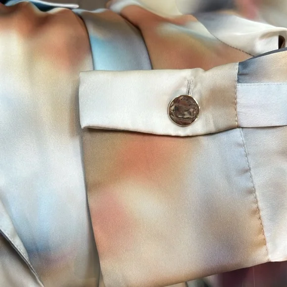 Zara watercolor satin effect top! Sz L - Picture 3 of 6